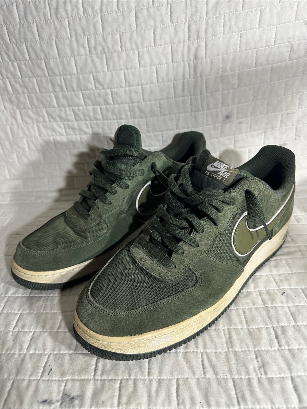 Nike Air Force 1 Low "Carbon Green" sneakers